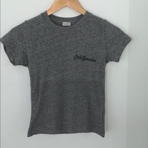 grey tshirt